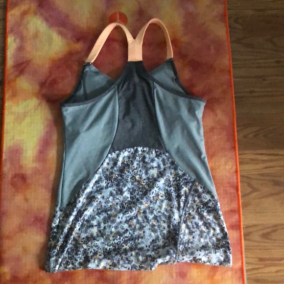 MPG Workout Tank with built in bra - Picture 3 of 5
